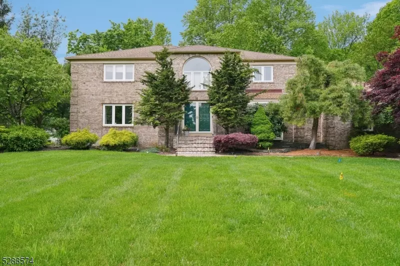 5 Winchester Ter, Randolph Twp., NJ 07869