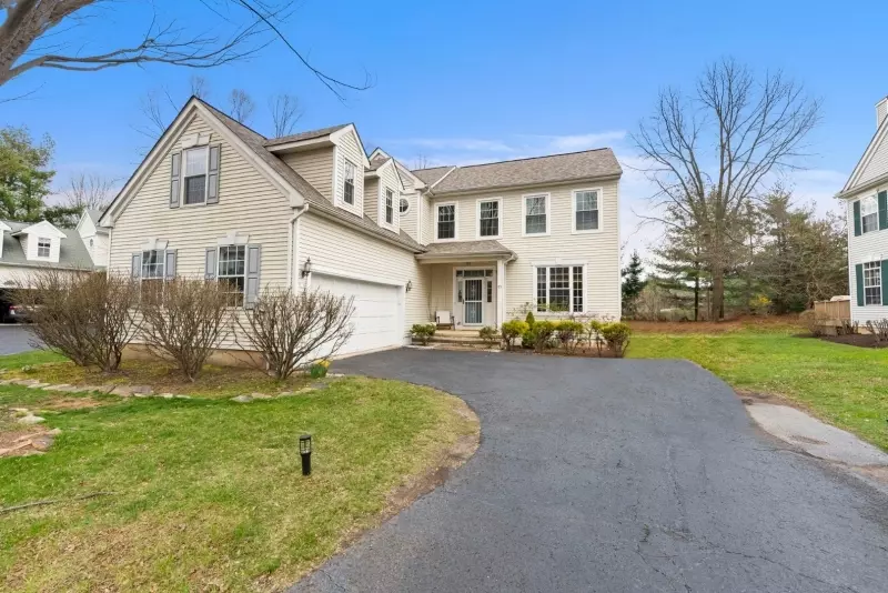 55 Hansom Rd, Bernards Twp., NJ 07920