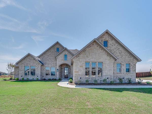 231 Crosswind Drive, Waxahachie, TX 75167