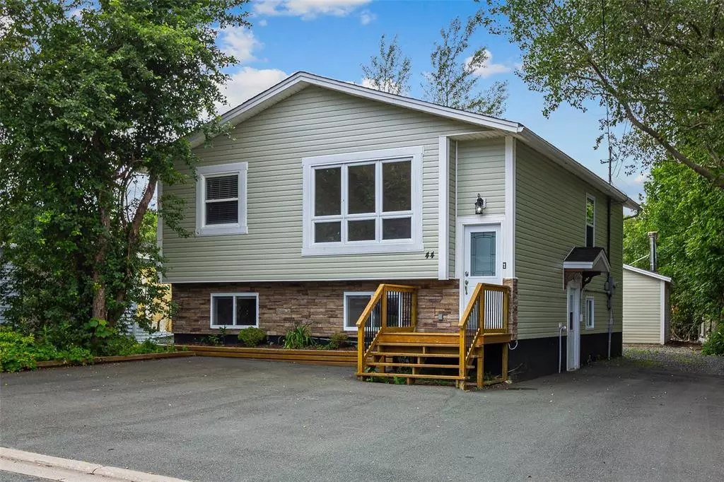 Conception Bay South, NL A1X 7B2,44 Rideouts Road