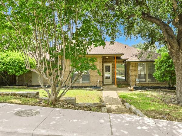 2703 Lookout Place, Carrollton, TX 75007