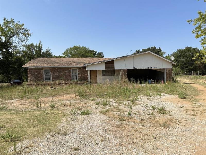 1016 Polk Road, Bowie, TX 76230