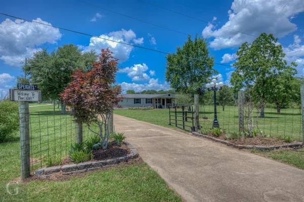 552 Hall Road, Stonewall, LA 71078