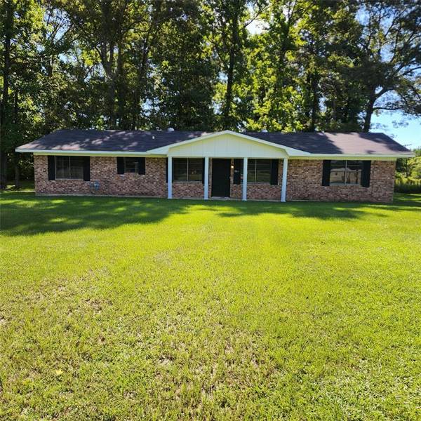 500 Edisto Street, Coushatta, LA 71019