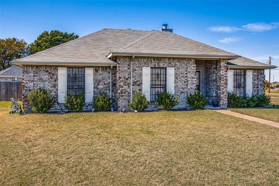 1119 S Pepperidge Drive, Lancaster, TX 75134