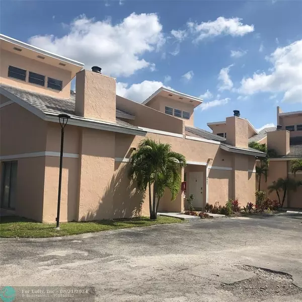 3951 Coral Springs Dr  #21, Coral Springs, FL 33065