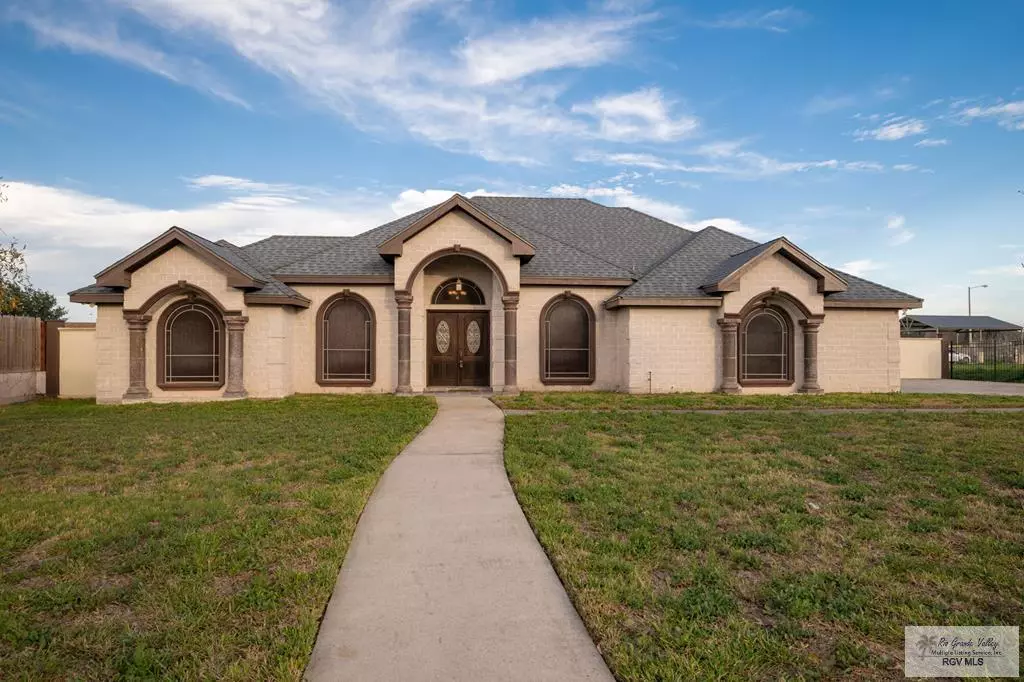 Elsa, TX 78538,17610 CAMPANA LN.