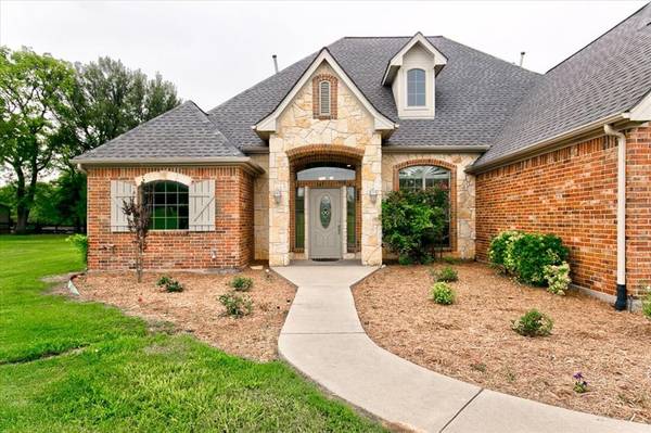 551 Highland Drive, Springtown, TX 76082