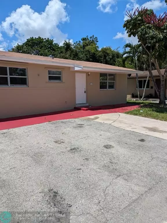 5634 Taylor St, Hollywood, FL 33021