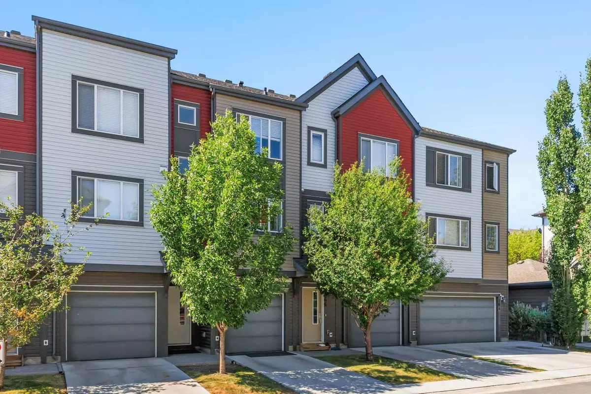 Calgary, AB T2Z 5B8,168 Copperpond Villas SE