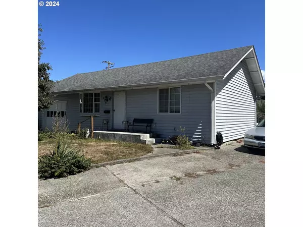 Reedsport, OR 97467,679 W ALDER PL