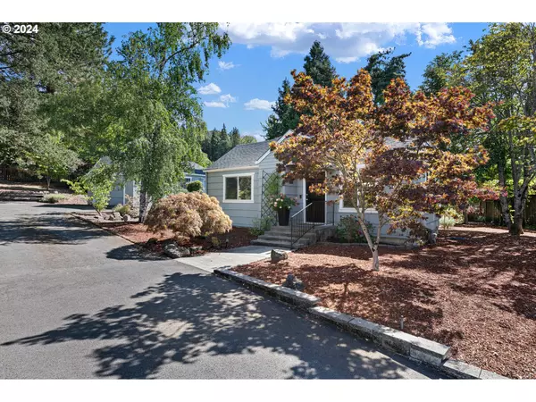 Eugene, OR 97401,1220 CLINTON DR