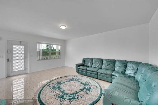 Boca Raton, FL 33434,486 Fanshaw L  #486