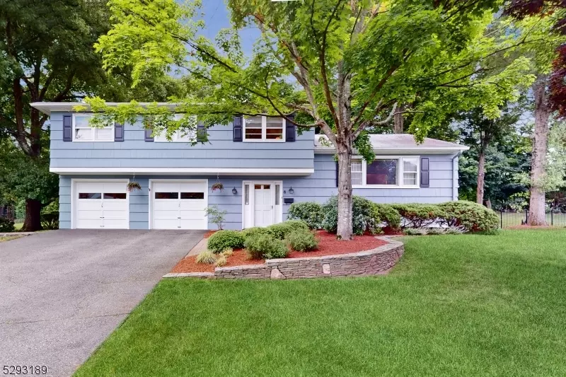 8 Hastings Rd, Parsippany-troy Hills Twp., NJ 07950