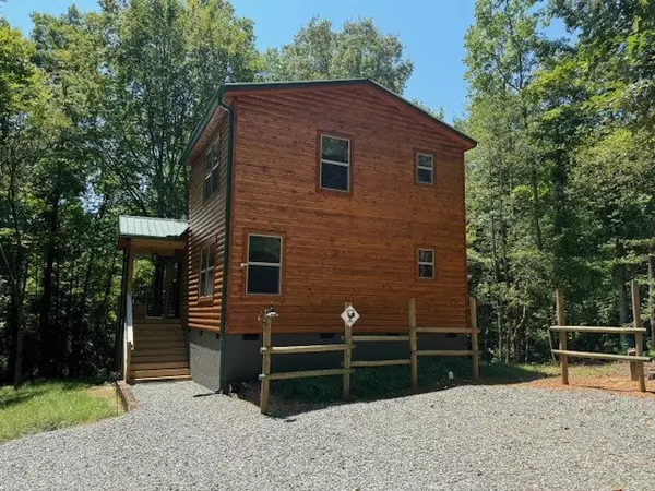 Murphy, NC 28906,25 Coles Place