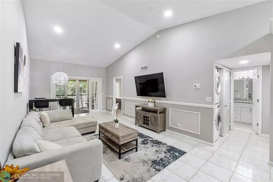 300 Palmwood Place  #P202, Boca Raton, FL 33431