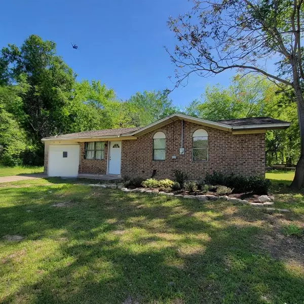 128 Dardenwood Way, Payne Springs, TX 75156