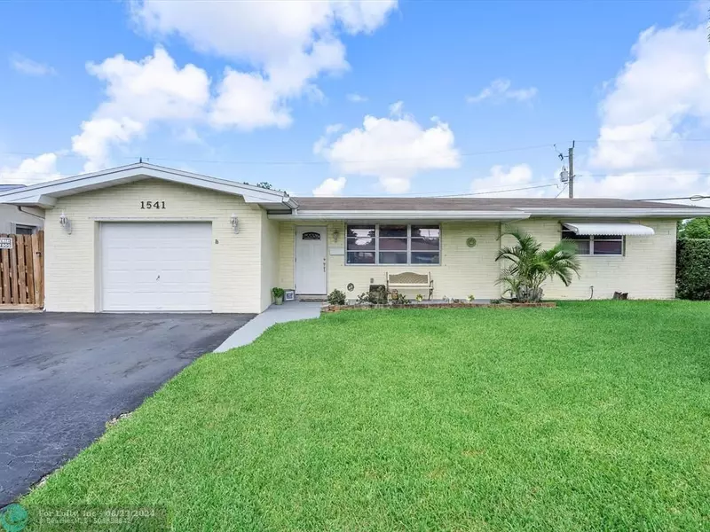 1541 NW 79th Ave, Pembroke Pines, FL 33024