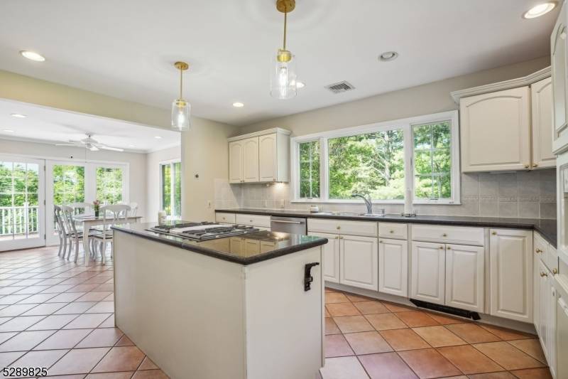 1577 Long Hill Rd, Long Hill Twp., NJ 07946