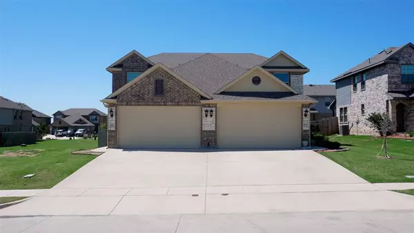 4929-4931 Sanger Circle Drive, Sanger, TX 76266