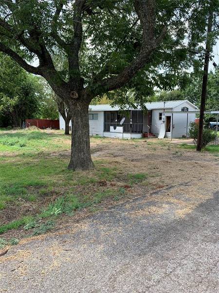 407 Church Street, Ector, TX 75439