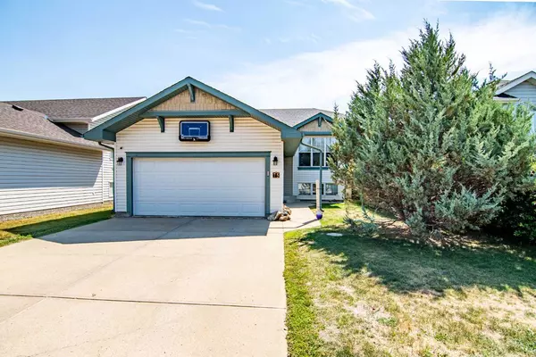 75 Kerr Close, Red Deer, AB T4P 3V6