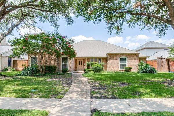 1122 Grassmere Drive, Richardson, TX 75080