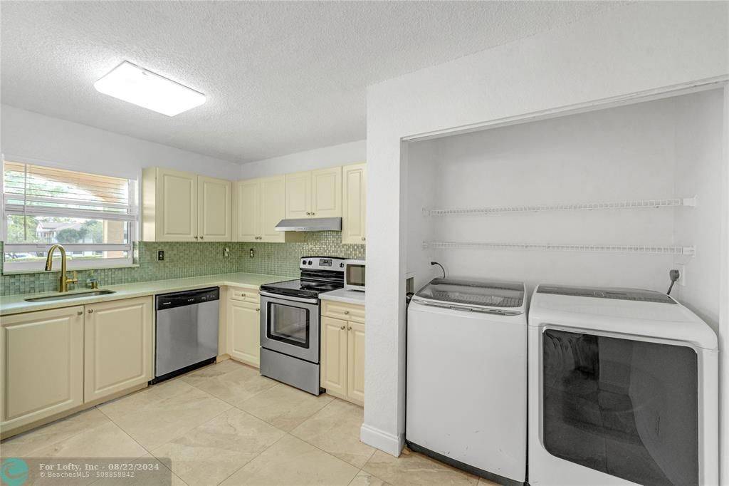 Coral Springs, FL 33065,12221 Royal Palm Blvd  #12221