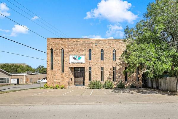 101 S Hampshire Street,  Saginaw,  TX 76179