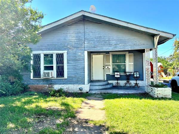 1214 W 10th Street, Cisco, TX 76437