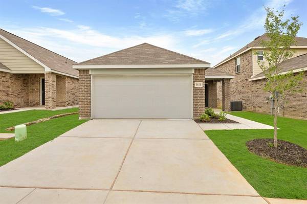 1611 Acts Lane, Ennis, TX 75119