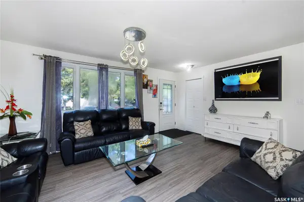 226 Brock CRESCENT, Saskatoon, SK S7H 4N4