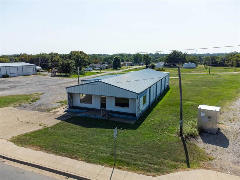 204 N 8th Avenue, Stroud, OK 74079