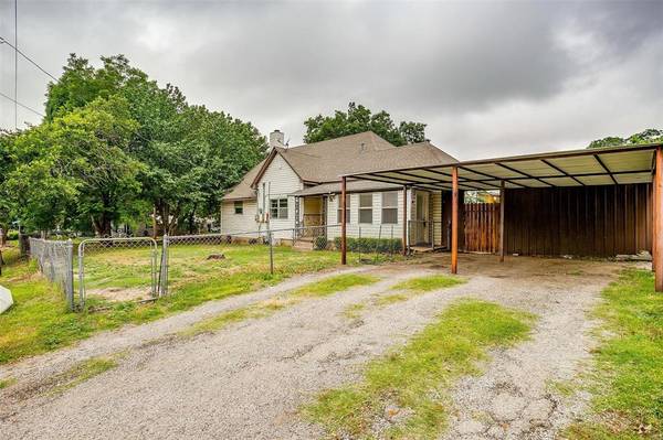 Weatherford, TX 76086,301 E 4th Street