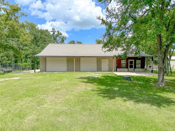 138 Kingswood Drive, Streetman, TX 75859