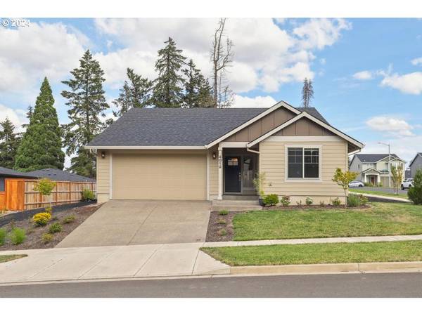 4012 VILLAGE CENTER DR SE, Salem, OR 97302