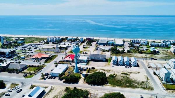 136 W Pine Ave, St. George Island, FL 32328