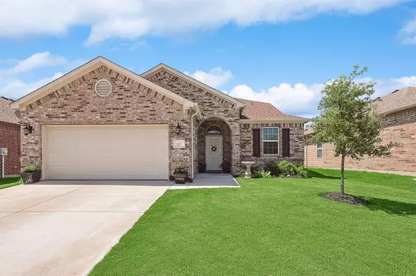 337 Emerald Creek Drive,  Fort Worth,  TX 76131