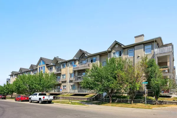 Calgary, AB T2W 6J2,11170 30 ST SW #207