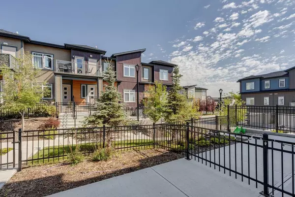 Calgary, AB T3R 1T5,48 Sage Bluff CIR NW