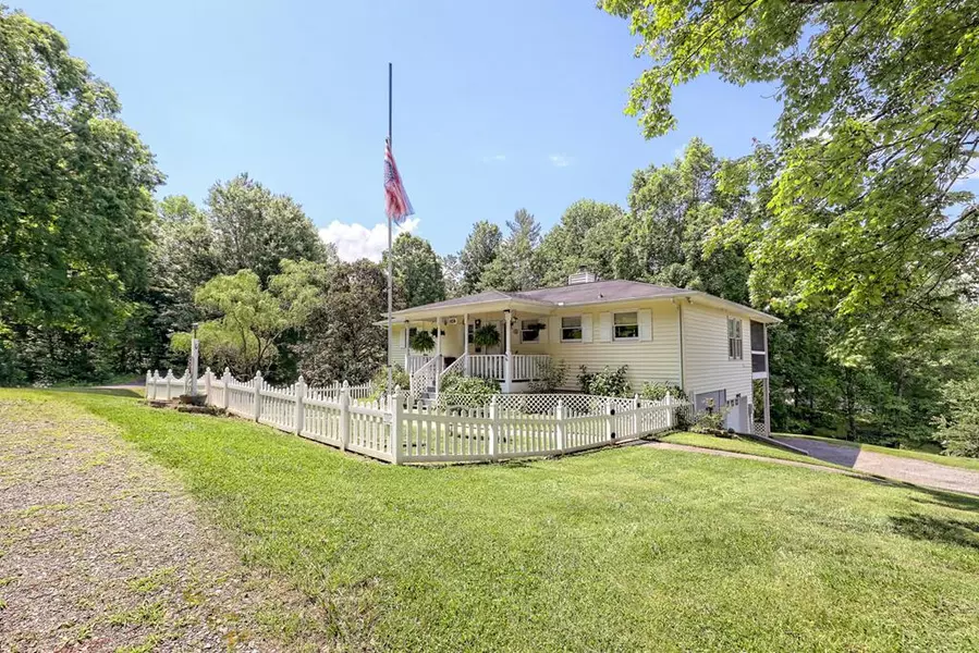 455 Deerbrook Drive, Hayesville, NC 28904