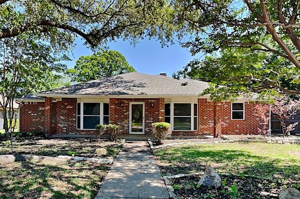 108 Oakmont Drive, Trophy Club, TX 76262