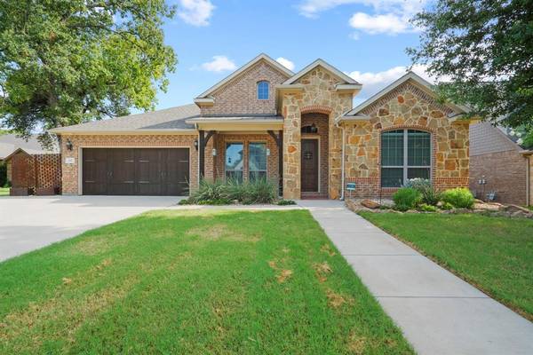 Azle, TX 76020,212 Familia Court