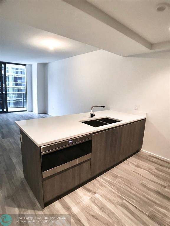 801 S Miami Ave #1408, Miami, FL 33130