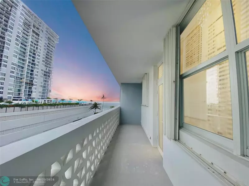 4250 Galt Ocean Dr  #3E, Fort Lauderdale, FL 33308