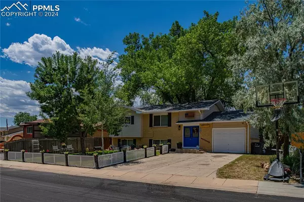 Colorado Springs, CO 80911,606 Quebec ST