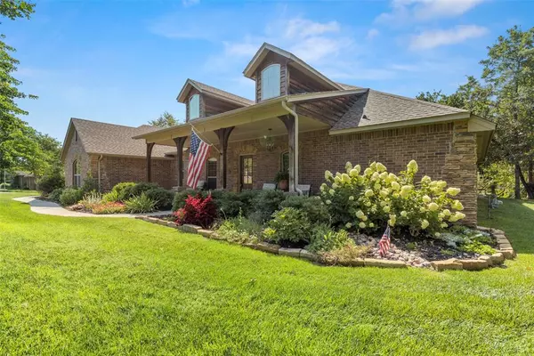 1304 Stone Canyon Circle, Edmond, OK 73034