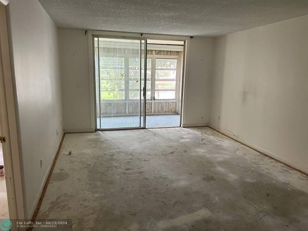 Fort Lauderdale, FL 33319,6000 NW 64th Ave  #207