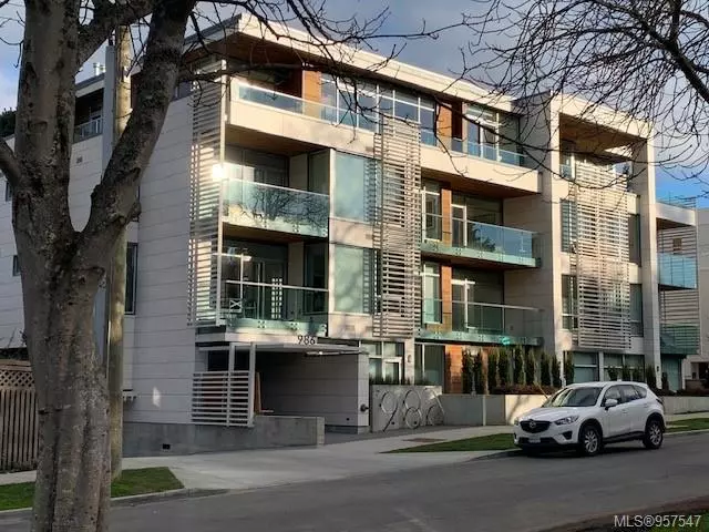 Victoria, BC V8V 2Y6,986 Heywood Ave #206