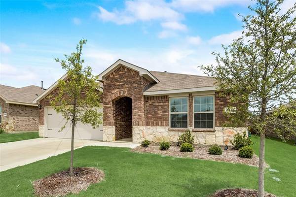 2911 Lawson Drive, Royse City, TX 75189